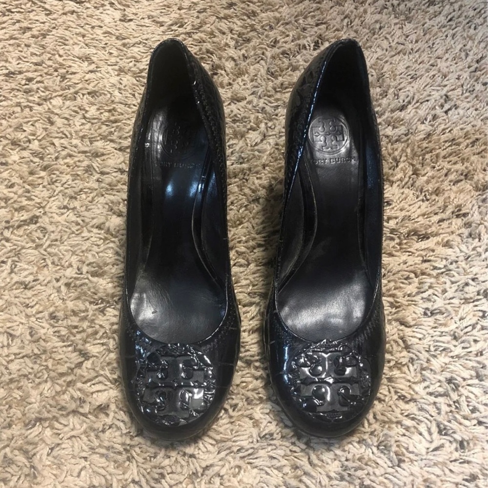 Tory Burch wedges 8